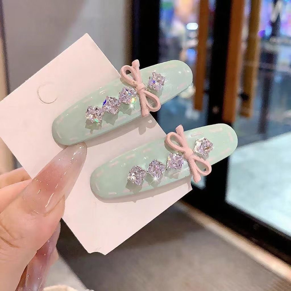 Women'S Accessories Trends 2026 - กิ๊บติดผมอะคริลิคสีเขียวหวานประดับโบว์สีชมพูและเพชรซิคอน รุ่นใหม่ปี 2026 สำหรับผู้หญิง กิ๊บติดผมสวยหรู อุปกรณ์ตกแต่งผมแฟชั่นสำหรับสาวๆ