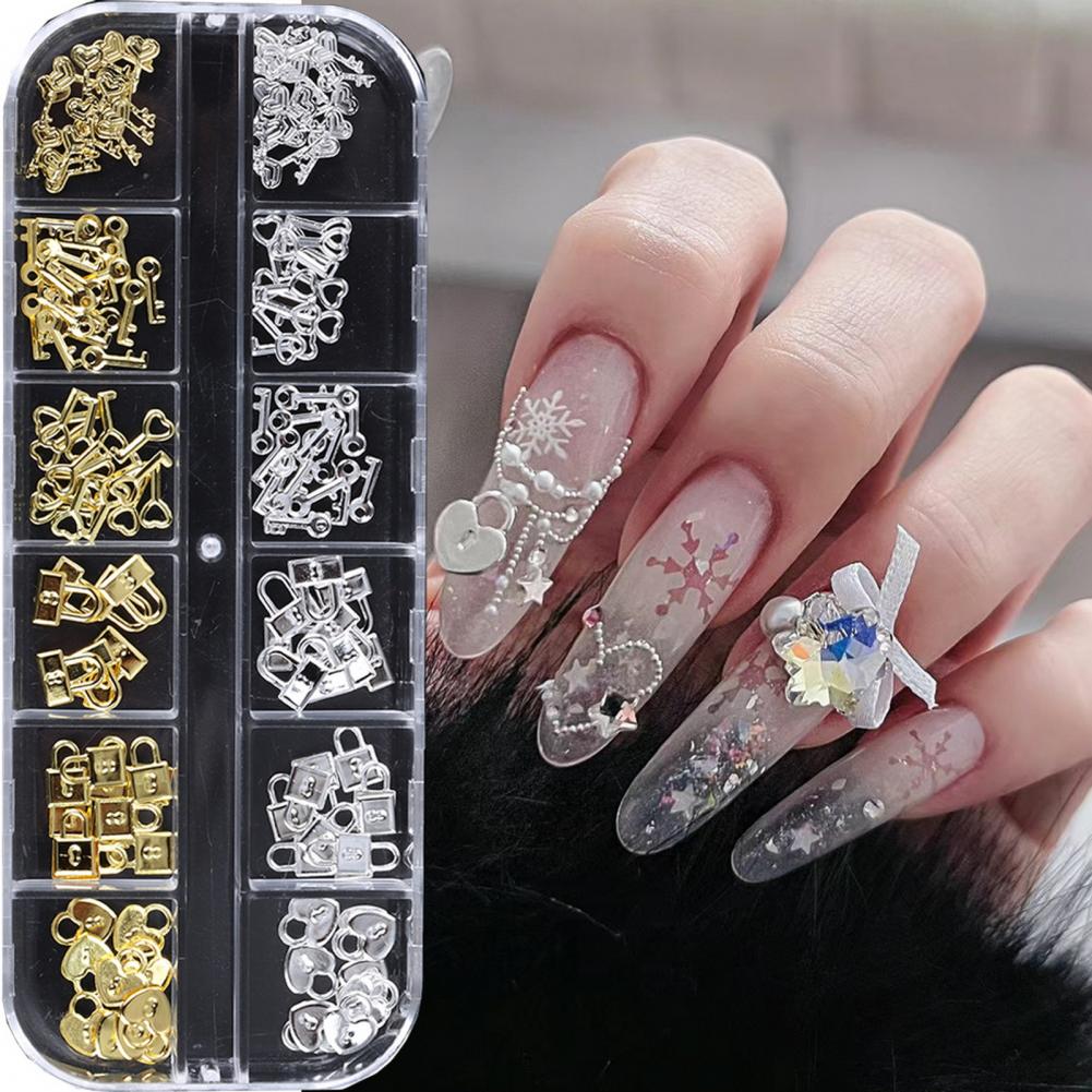 Women Accessories Combo Gift - 1 กล่องเล็บ Charm 12 กริดสารพัน Hollow