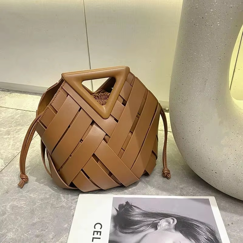กระเป๋าโท้ทหนังวีแกนทอแบบทันสม - Women'S Accessories Purse บทวิจารณ์และราคา